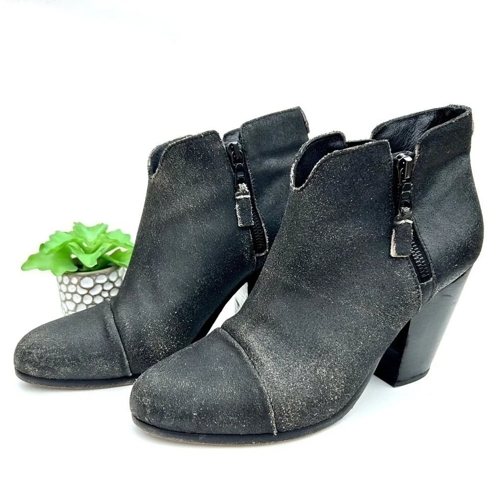 Rag & Bone Margot Black Crackled Leather Block Heel Ankle Boots Size 40 / 10